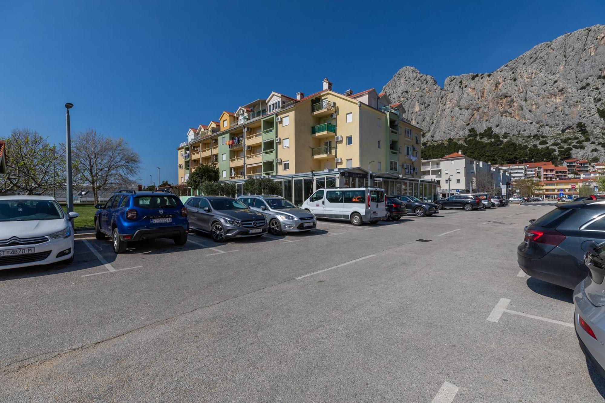 Apartment Marijo Omiš Exteriör bild