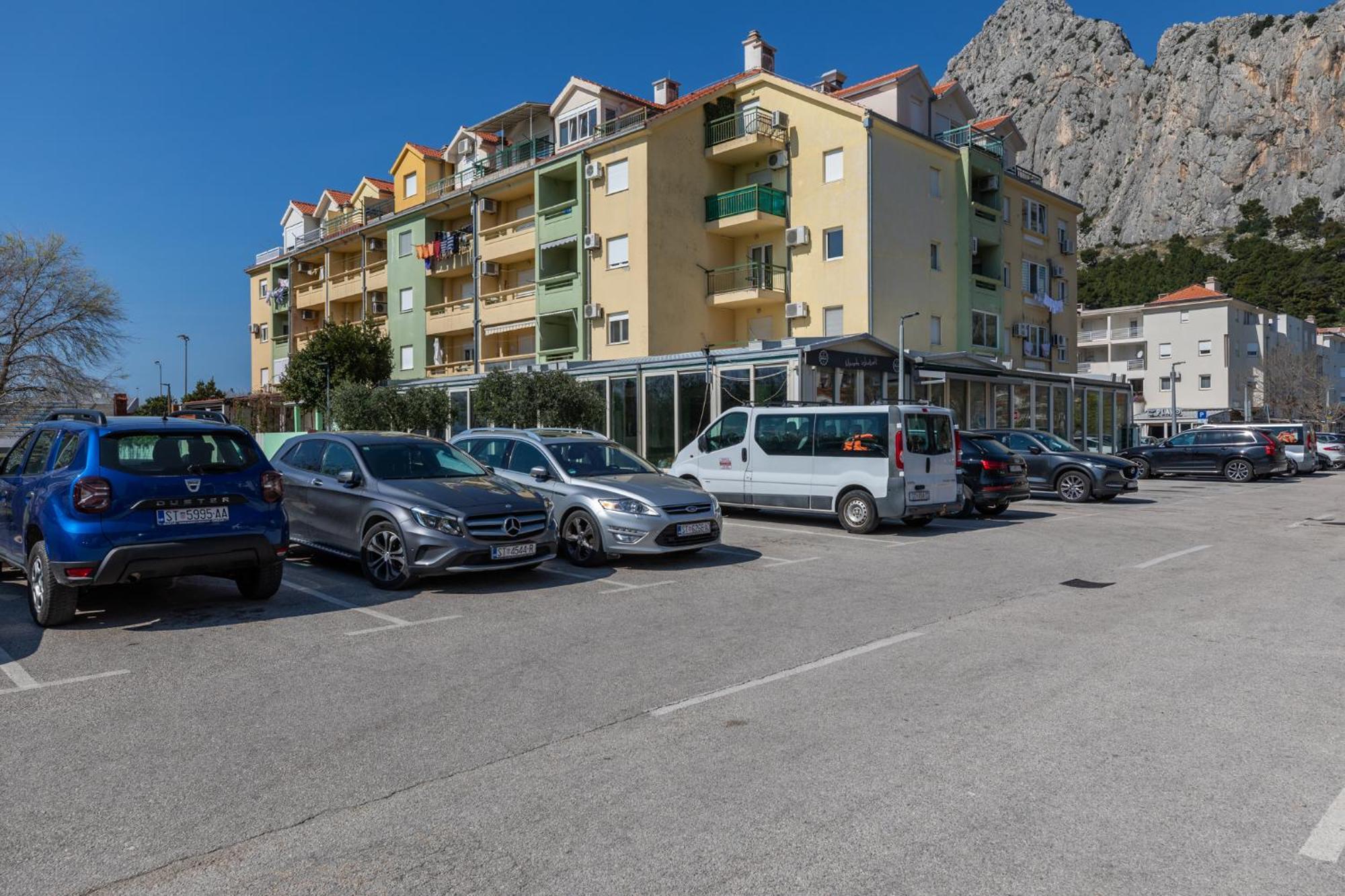 Apartment Marijo Omiš Exteriör bild
